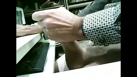 Snapshot of 01quebecboy69 chatting on October 22, 2:30 pm 01quebecboy69 online show from October 22, 2:30 pm