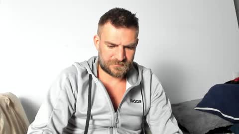 10in_deluxe online show from April 22, 3:52 pm