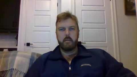 123holt123 online show from October 19, 11:48 am