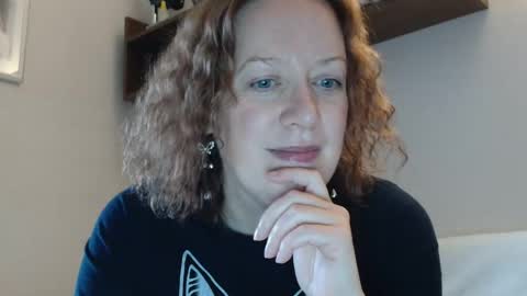 12ennie online show from October 15, 8:15 am