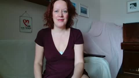 12ennie online show from February 26, 8:50 am