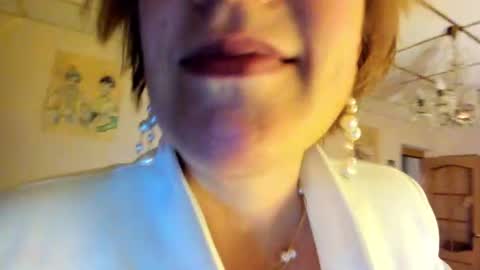 12ennie online show from July 12, 8:01 pm