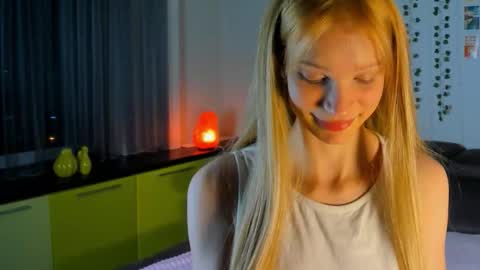 Kira online show from March 27, 6:31 pm