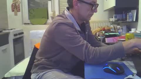 1973man online show from February 15, 11:36 pm