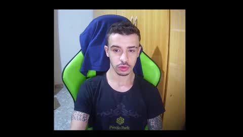 1good_vibes1 online show from February 22, 10:42 pm