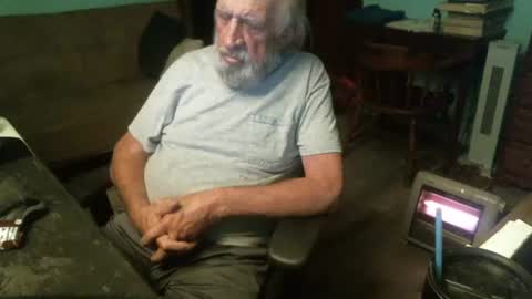 1handyanddee online show from March 7, 2:36 am