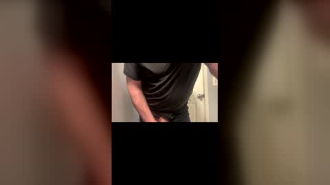 1hunglo412 online show from February 26, 9:45 am