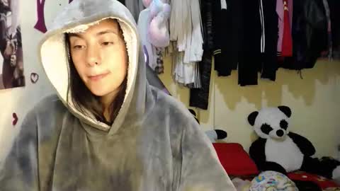 1kandylove online show from December 14, 12:39 am