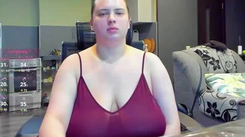 1LINDSEY1 online show from November 12, 5:59 pm