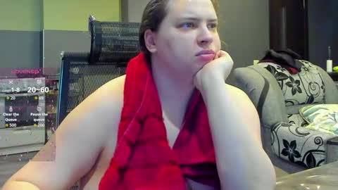 1LINDSEY1 online show from October 26, 7:46 pm