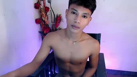 1sweetloverxx online show from March 4, 12:46 pm