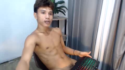 1sweetloverxx online show from June 10, 5:28 am