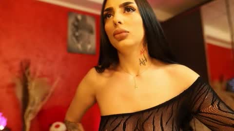 1vyanne online show from February 24, 8:06 am