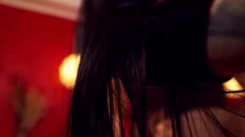 1vyanne online show from March 18, 8:53 am