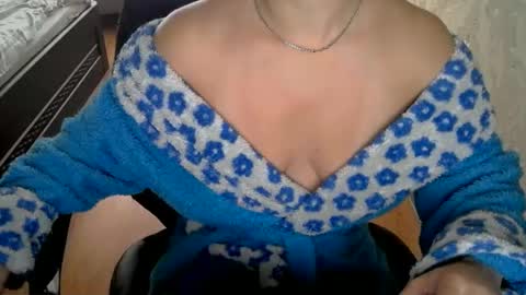 1your_hot_girls online show from February 4, 11:49 am
