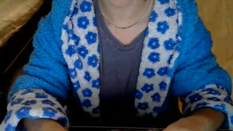 1your_hot_girls online show from February 18, 6:15 pm