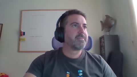 Snapshot of 23cmt4you_vlc chatting on October 13, 8:38 am 23cmt4you_vlc online show from October 13, 8:38 am