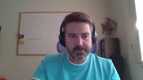 Snapshot of 23cmt4you_vlc chatting on October 23, 8:27 am 23cmt4you_vlc online show from October 23, 8:27 am