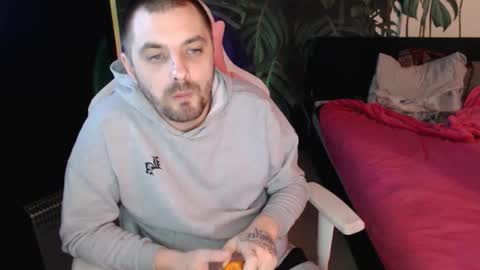 2pac199528 online show from April 12, 11:42 pm