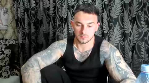 2sexymuscles online show from March 27, 8:54 pm