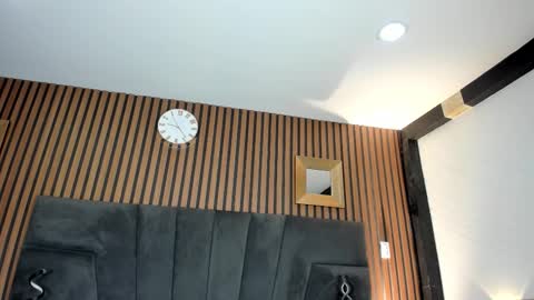 3X NAXAA online show from October 18, 1:37 pm