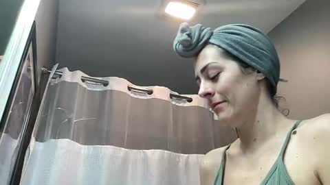 KC420Couple online show from March 17, 4:45 pm