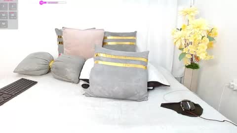 493ashlyfoxx online show from October 5, 1:14 am