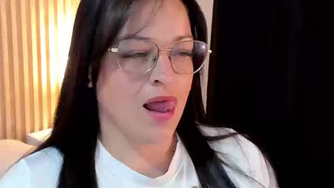 Snapshot of 4ngel_greey chatting on September 23, 11:00 pm ... .     Angel     . ... online show from September 23, 11:00 pm