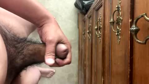 505hotguy online show from August 4, 9:11 pm