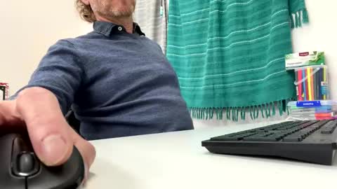 555tony555 online show from May 13, 1:26 am