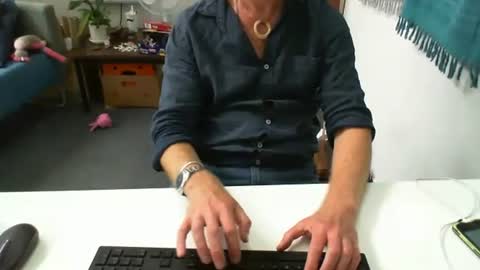 555tony555 online show from February 19, 2:23 am