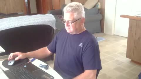 Snapshot of 55mnc chatting on October 19, 4:11 pm Joe online show from October 19, 4:11 pm