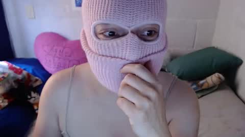 SHANNON online show from January 3, 3:55 pm