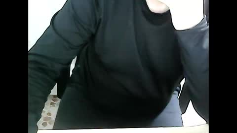 Snapshot of 69desamor chatting on February 18, 8:47 pm 69desamor online show from February 18, 8:47 pm