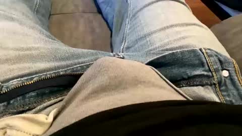 Snapshot of 6inchboytoy chatting on January 21, 12:18 pm 6inchboytoy online show from January 21, 12:18 pm