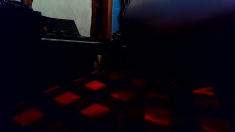 6instraighter7 online show from April 2, 11:33 pm