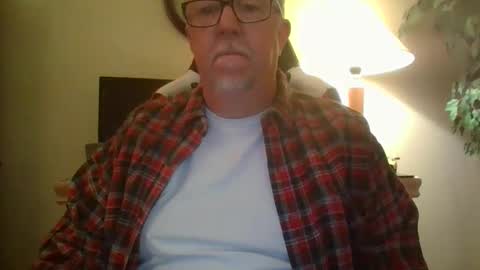 Snapshot of 72funguy71 chatting on October 30, 11:38 pm 72funguy71 online show from October 30, 11:38 pm