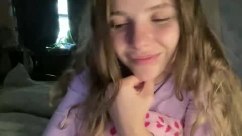 75sowet018 online show from September 19, 12:42 pm