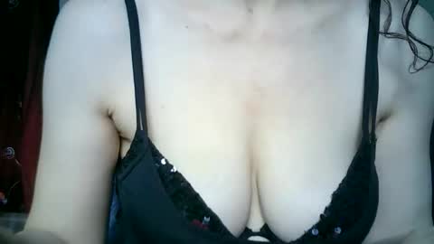 Lilu online show from March 12, 10:52 am