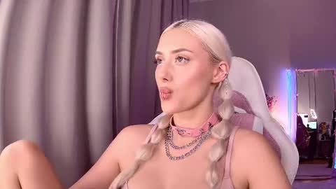 Loren Wood online show from June 28, 2:46 pm