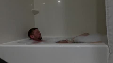 8over6 online show from March 1, 5:22 am