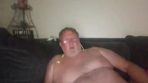 Snapshot of 9gecko696969 chatting on March 7, 9:51 am 9gecko696969 online show from March 7, 9:51 am