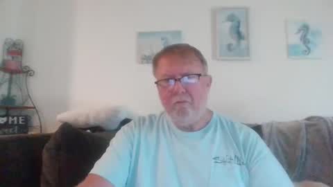 Snapshot of 9gecko696969 chatting on September 11, 12:06 pm 9gecko696969 online show from September 11, 12:06 pm