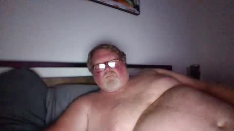 Snapshot of 9gecko696969 chatting on December 4, 9:34 am 9gecko696969 online show from December 4, 9:34 am