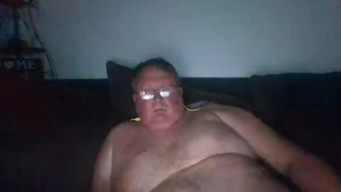 Snapshot of 9gecko696969 chatting on February 7, 9:37 am 9gecko696969 online show from February 7, 9:37 am