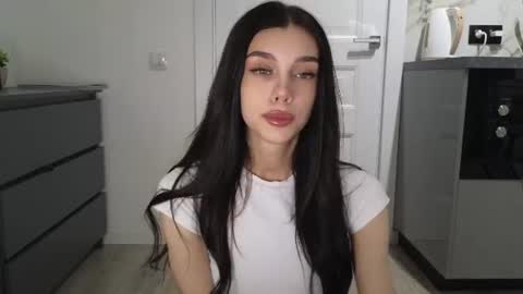 KARINA online show from August 1, 1:13 pm
