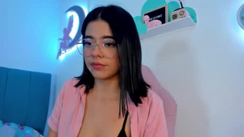 Snapshot of _18alice chatting on September 12, 2:57 am Alice  online show from September 12, 2:57 am