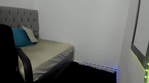 DERECK online show from March 7, 10:04 am