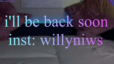 Snapshot of _a_n_n_y_ chatting on March 11, 9:02 am Willow online show from March 11, 9:02 am