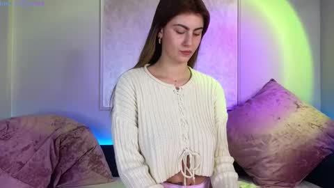 Snapshot of _a_n_n_y_ chatting on March 4, 11:51 am Willow online show from March 4, 11:51 am